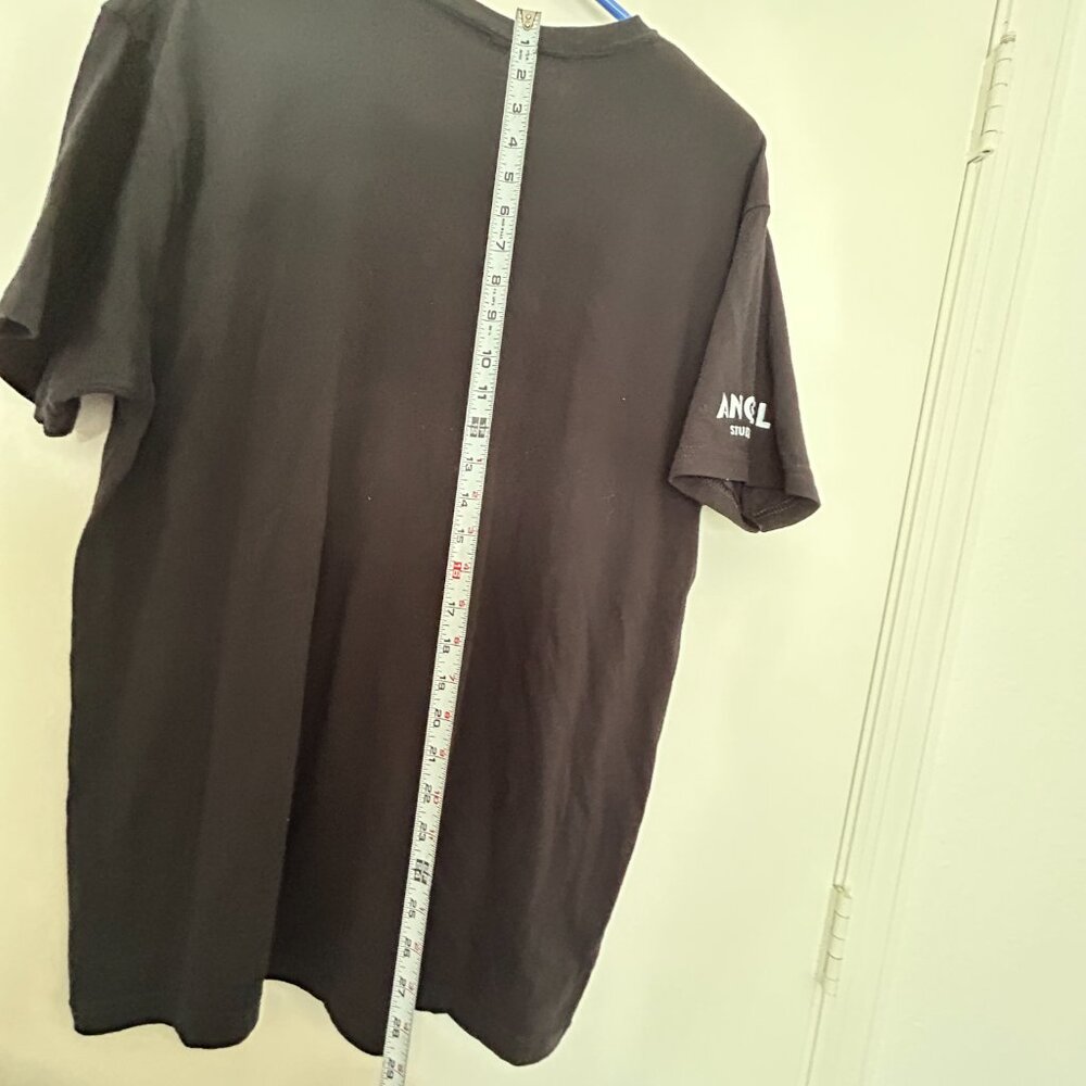 T-Shirt - Picture 4 of 4